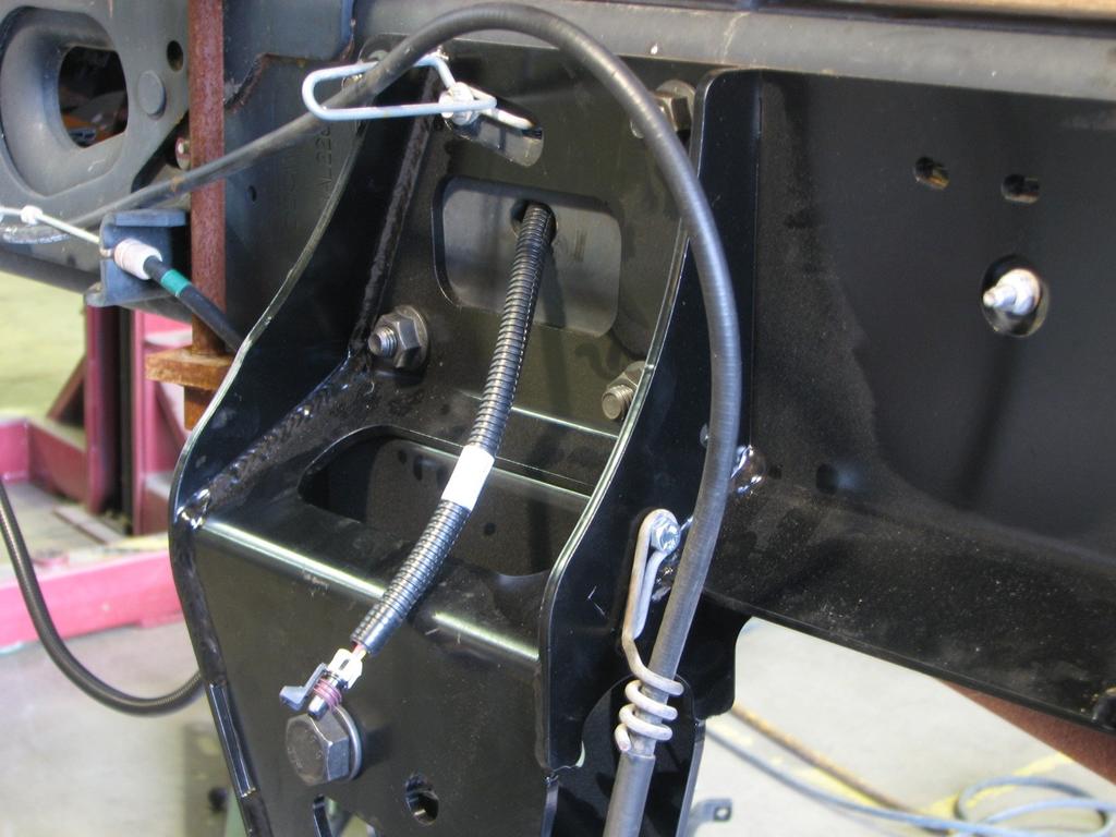 DRIVER SIDE CABLE 1. Route the brake cable away from the air spring and other moving components.
