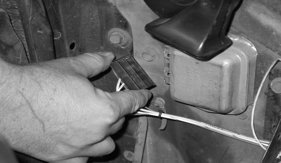 . 7.1.2 Connect PASSENGER SIDE SECTION wire #996 (Org) to the Alternator post marked FLD for Field. Next connect wire #997 (Wht/Blk) to the Alternator post marked STA for Stator.