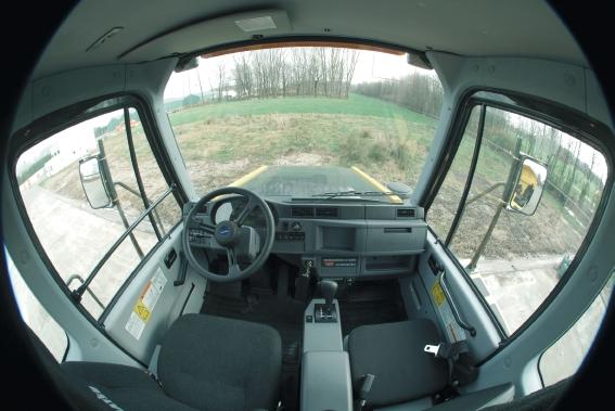 HM400-1 A RTICULATED D UMP T RUCK OPERATOR ENVIRONMENT Komatsu has developed a state-of-the-art, wide comfortable cab.
