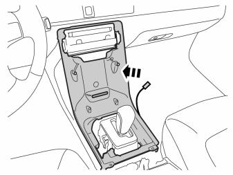 Torque tighten the screws to 40 Nm. Check that the cable harness is not trapped when the seat is slid forwards and backwards. Applies when the left-hand seat is the passenger seat.