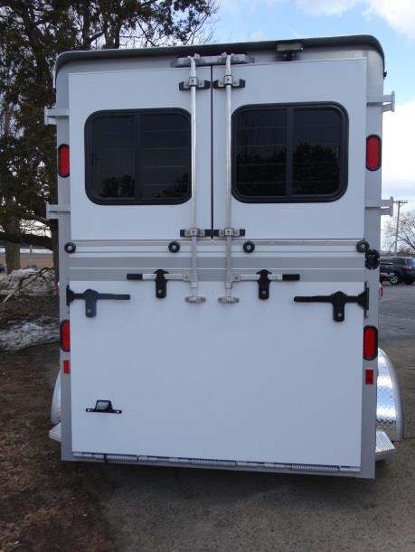 Elite Package Includes: 18 High Diamond Plate on Front, Carpet on Bulkhead Wall, Additional Options: 20 x