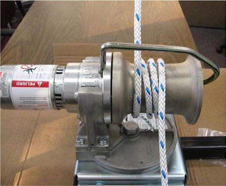 For a truck mounted swivel bracket application, the Capstan drum must be oriented so that the load line will be centered over the bolt that allows the mounting base to swivel.