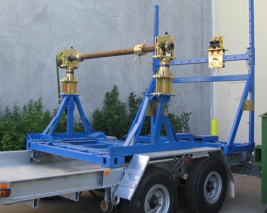 Engineering Pty Ltd 2.6 Trailer / Truck Mounted Drumstands Drumstands can be fitted with corner casts to connect to container locks on trailers or trucks.