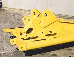 Structures The 330B Wheeled Material Handler structural components are the backbone of the machine s durability.