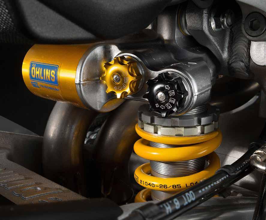 .. OHLINS THE DIFFERENCE FORGED WHEELS THE EFFECT TFT Experience KNOWLEDGE MAKES A RIDER BETTER RSV4 RF: NIX 30mm forks: The RSV4 RF receives the top tier of Öhlins technology NIX 30 front fork.