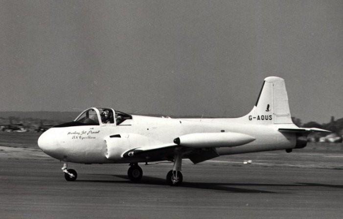 Jet Provost T2 Hunting Percival decided to carry out a project to design a T.2 version. This would eliminate any problems that had shown up in the previous T.