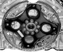A service valve is provided to check fuel pressure (arrow).