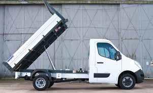 The Renault Tipper also has excellent towing capacity with the twin wheel RWD versions being able to tow up to 3,000kg while keeping the