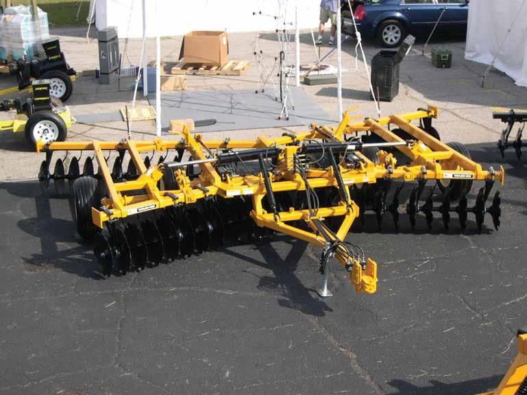 Series 580 Flex-Wing Tandem Disc Harrow The Taylor-Way flex-wing design delivers excellent cutting and superior leveling ability resulting in a "Taylor Made" finish.