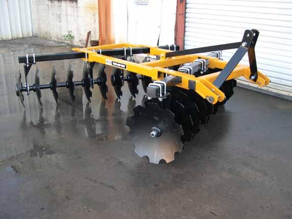 Series 377 Tandem and 600 Offset Disc Harrow The Series 377 Tandem Disc and 600 Offset Disc Harrows are designed for medium to low acreage applications. Suitable for tractors from 30-60 HP.