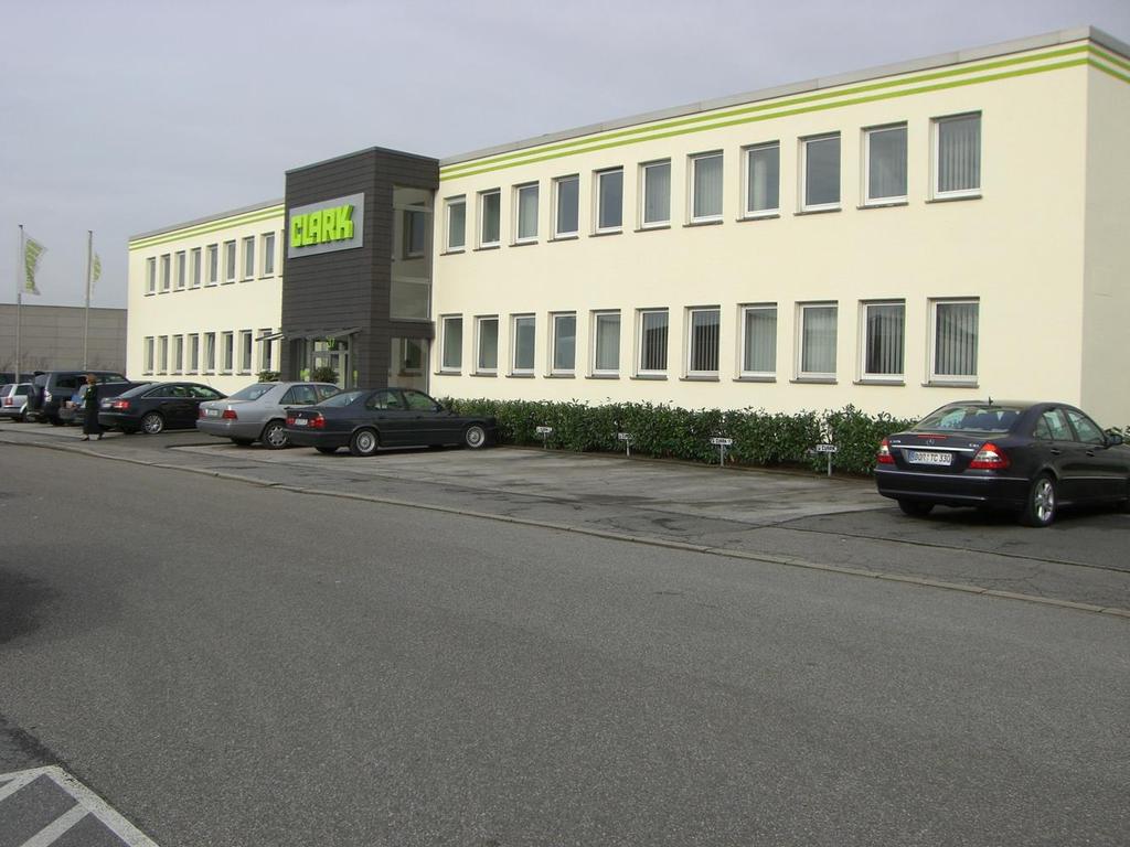 2004 CLARK Europe GmbH opens its new European headquarters in