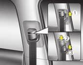 Varnostne značilnosti vašega vozila Sprednji sedež Za dvig regulatorja višine ga potegnite gor (1). Za spust ga potisnite navzdol (3) medtem ko pritiskate na gumb regulatorja (2).