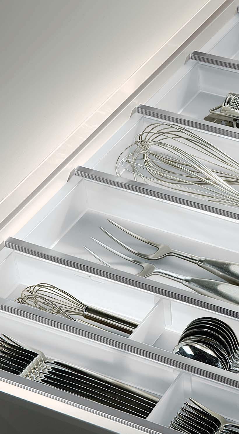 WHITE TRANSLUCENT CUTLERY TRAYS Designed for all Grass STUDIO and Blum tandem box drawers with a depth of 500 mm Tray length: 480 mm Tray height: 55 mm For carcase width mm Actual tray width mm 300