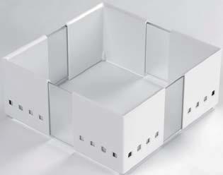 Flexible for use in all popular drawer sizes and styles. Set of two and three extendable frames. Version Green trans.