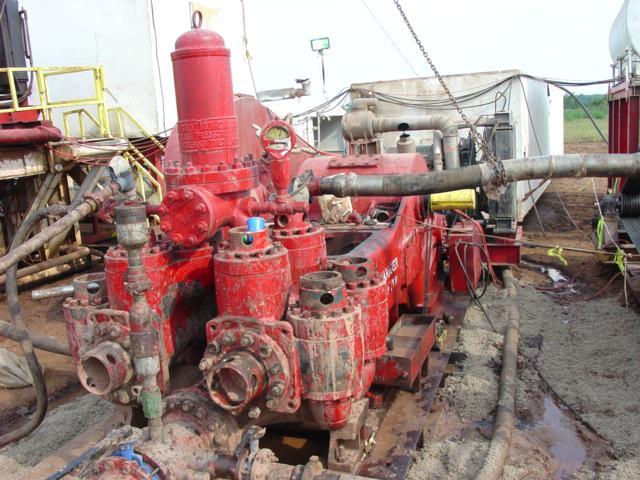 GARDNER DENVER GXP Duplex Mud Pump, S/N N/A, 7 3/4 x 16, 700 HP, Steel Fluid End w/quick Change Valve Cover & Cylinder Head Caps, Suction & Discharge Manifolds, Surge Chamber, Shear Relief Valve,