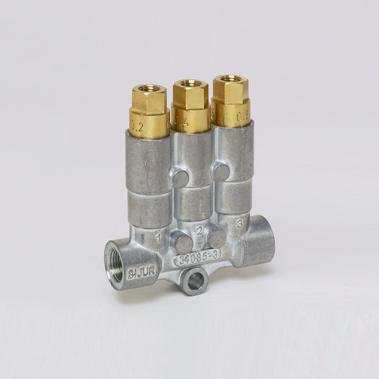 ZEM Series 32, 33, 34, 35, 39 General The ZEM Series injector line are positive displacement injectors (PDI) that deliver precise and controlled lubrication outputs which meet exact requirements for