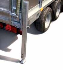the flatbed without the use of a fork lift truck, enabling your livestock