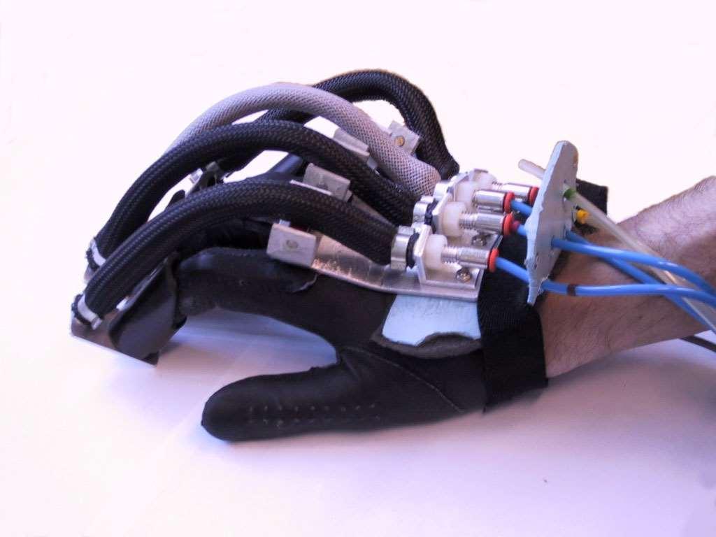 Haptic Glove with Pneumatic Muscles