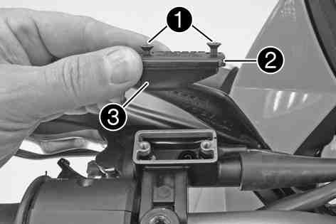 Turn the adjusting screw counterclockwise to decrease the distance between the clutch lever and the handlebar. The range of adjustment is limited.