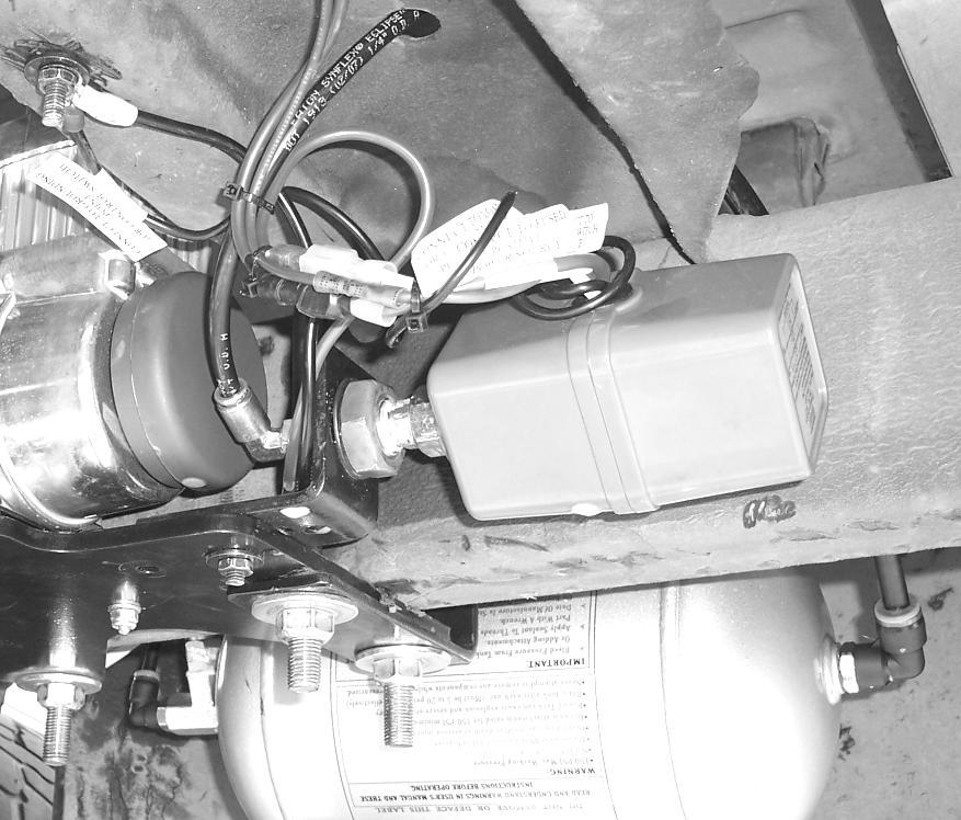 Relay connection from tank Tank connection to relay 24. Connect elbow fitting on relay bulkhead to 1/4 fitting on tank using 1/4 nylon tubing as shown.