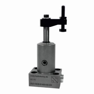 downwards) : 14 mm : 6 mm : taper with fastening nuts, ratio 1:10 : without - thread G1/8 240-1 Webcode: 024001 Compact clamp, threaded body housing Operating pressure : pmax.