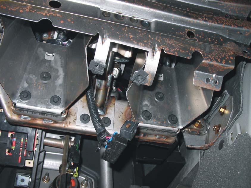 1. Remove the two screws mounting the DataLink connector to the under-dash cross-brace (Figure 4.2). 2.