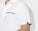 The fashionable four-button placket has BMW M stripes on the inside.