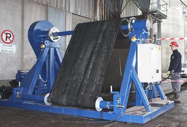 The ICE-Trade Belt Winder in operation. Some technical details of the above ICE-Trade Belt Winder : max. belt weight 12 T belt width 2.