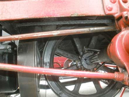 The engine was forced lubricated by an external oiler.