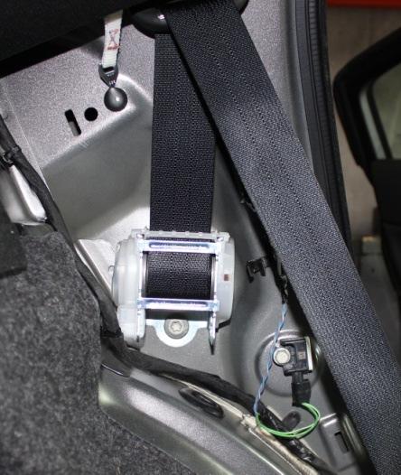 Keep the hardware from the Shoulder Belt Loop, as you will be using this to install the Aedec Shoulder Buckle.