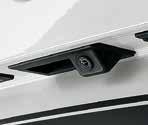 For even easier parking, the Yeti is equipped with a rear-view camera^ located on the boot handle.