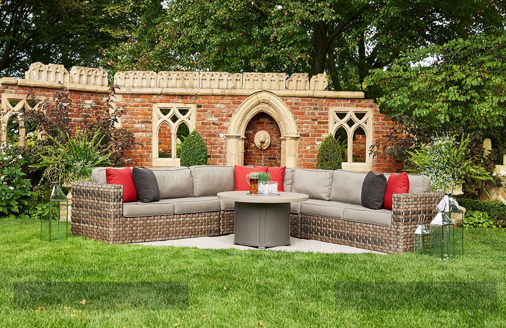 COVENTRY deep seating The well-balanced style of Coventry masterfully blends a wide contemporary frame with a clean low back for a smart yet modern take on outdoor furniture.