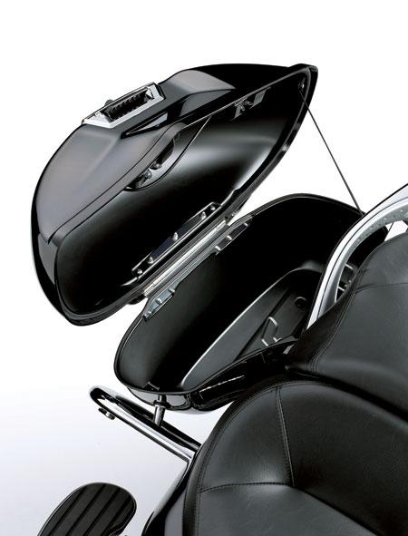 The fork-mounted deflectors help direct air away from the rider s legs.