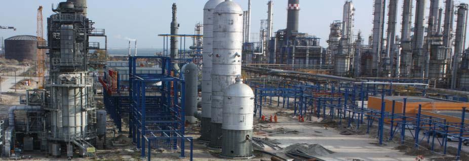 PETROMIDIA REFINERY: INVESTMENTS Package As part of major projects, Rompetrol started a comprehensive program in order to: Align fuel production with Romanian and European legal requirements