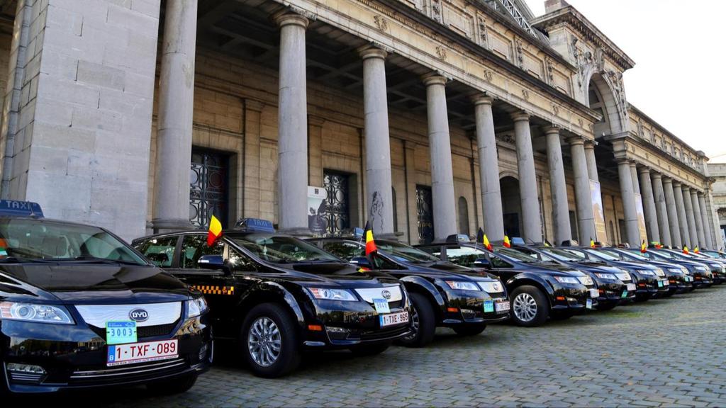 Belgium In July 2014, a fleet of 34 e6 pure electric taxi was set up in Brussels.