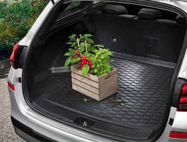 Trunk mat, reversible Enjoy double the protection with two flippable surfaces - high-quality velour on one