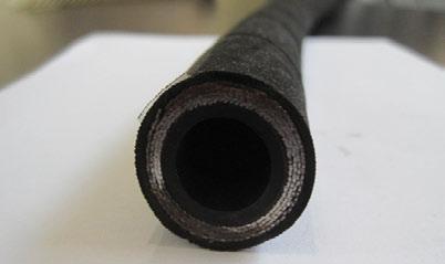 Spiral hydraulic hose shares outstanding kick resistance, impulse resistance and can support surge pressure.