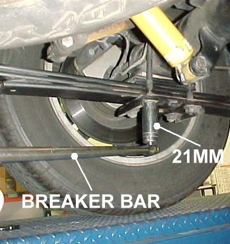 Use a 21mm socket or wrench to tighten the nuts. Tighten the nuts evenly!