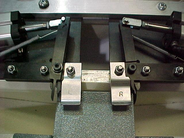 A-KIT COIL GUIDE INSTALLATION PICTURED ABOVE ARE THE COIL GUIDES INSTALLED ON THE CUTTER ASSEMBLY. THESE GUIDES ARE ONLY USED WITH THE A-SIZE BLADE CONFIGURATION.