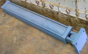 We offer following types of Hydraulic Cylinder for