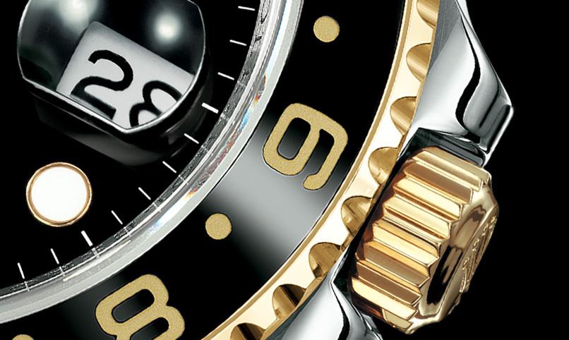 THE 24-HOUR BEZEL For the bezel to properly fulfil its function indication of the time in a third time zone - it is imperative that there be only 24 possible positions in its rotation.