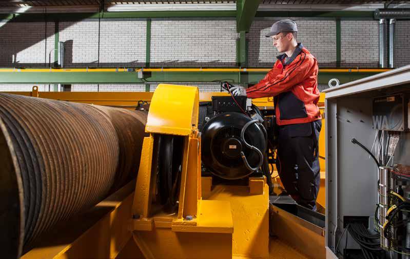 INDUSTRIAL NUCLEAR PORT HEAVY-DUTY LIFT TRUCKS SERVICE Konecranes is a world-leading group of Lifting Businesses, serving a broad range of customers, including manufacturing and process industries,