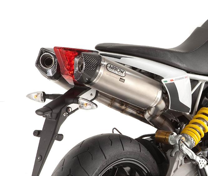 DURO 1200 DURO 1200 APRILIA BY ARROW HOMOLOGATED SLIP-ON EXHAUST KIT 899443 CLUTCH HOUSING GUARD KIT 899813 LOW FRONT MUDGUARD KIT IN CARBON 894854 Titanium silencers with carbon end-caps and steel