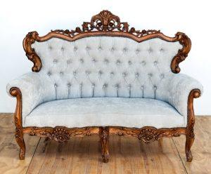 00 Gold Victorian *3 Seater R1,350.