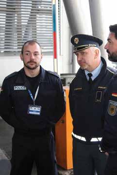 LETNO POROČILO O DELU POLICIJE 2015 #2.2.13 mednarodno sodelovanje Vključenost policije v mednarodno varnostno okolje se je odražala na vseh področjih dela tudi v 2015.