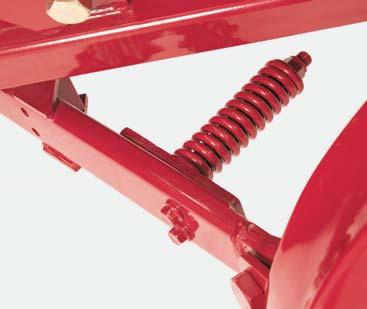 The heavy-duty, puncture-resistant curtain tilts the crop forward for better crop flow across the cutter bar and a cleaner cut while providing