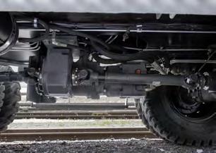 Lifting ore The intelligent structure of the uppercarriage and the separate ounting of the hoist cylinders perit a superior lift capacity on rail and on the road.