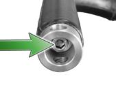 To adjust the adapter to the drawbar s position and to your body height, loosen the screw in the centre of the adapter with the supplied Allen key and turn it into the required position.