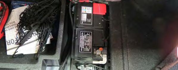 WARNING: Battery must be sufficiently charged before starting the PCM flashing procedure.