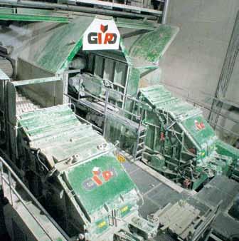 The two GIPO impact crushers P130 meet the most exacting standards through the processing of gneiss and mica slate of the Tavetscher